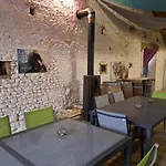 Oda ve Kahvaltı Avec Piscine Et Animaux Graulhet