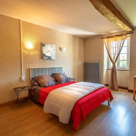Bed and breakfast Avec Piscine Et Animaux 4*