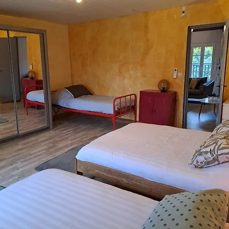Frühstückspension Avec Piscine Et Animaux 4*