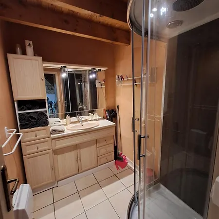 Avec Piscine Oda ve Kahvaltı Graulhet