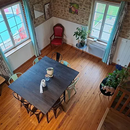 Bed and breakfast Avec Piscine Et Animaux 4*